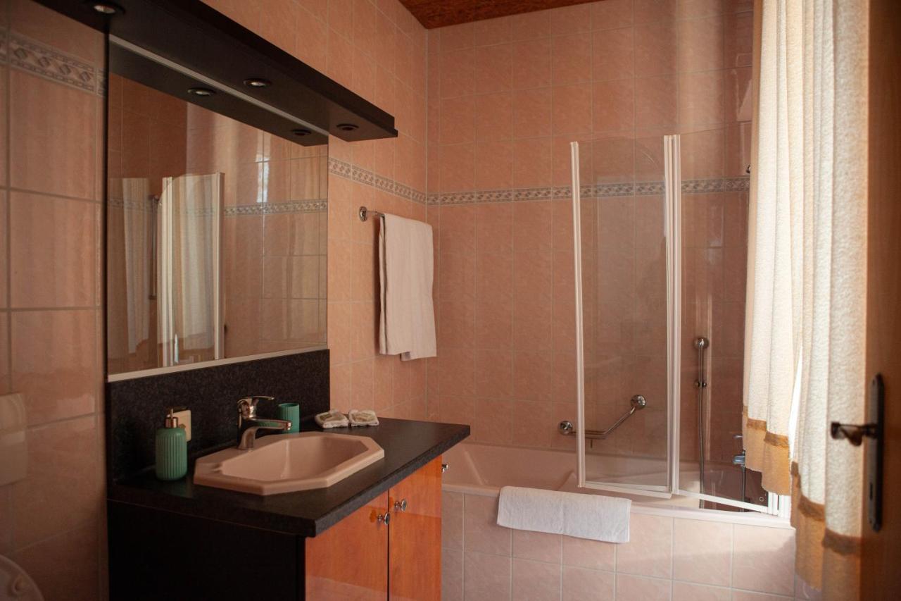 Hotel De L'Ours Courroux Zewnętrze zdjęcie